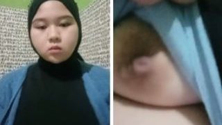 Uting Jilbabers Montok Kak Resa Liat di Atas Menit 9