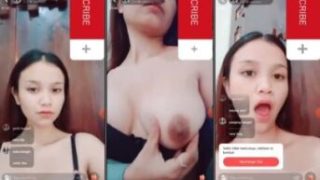 VCS Dedek Lyni Siapa yang Mau Kenyot Nenen Bulet Doi